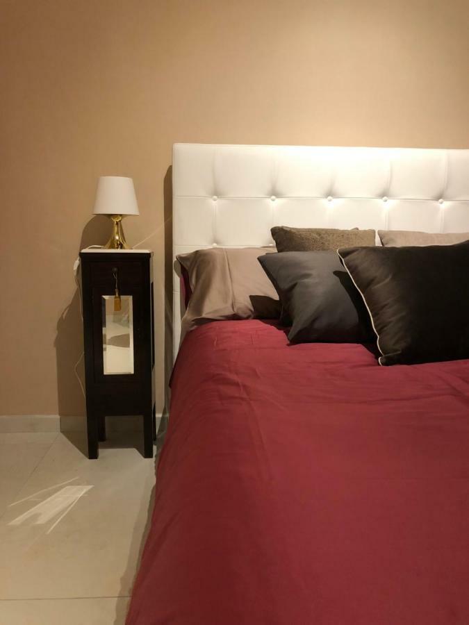 B&B Panoramica 33 ซาแลร์โน ภายนอก รูปภาพ