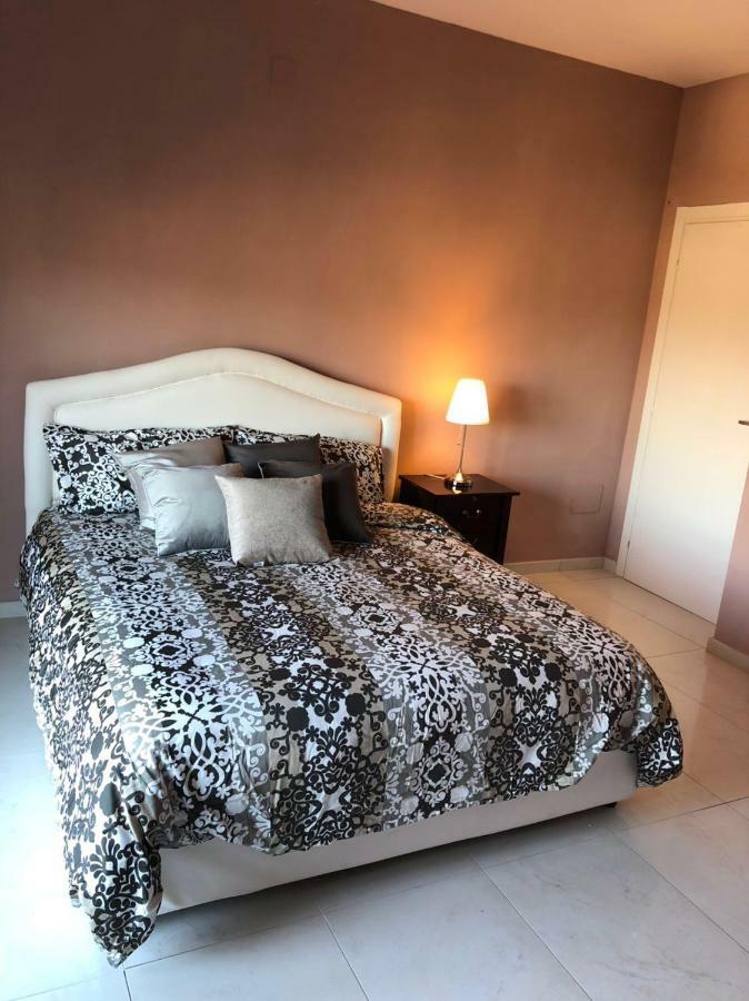 B&B Panoramica 33 ซาแลร์โน ภายนอก รูปภาพ